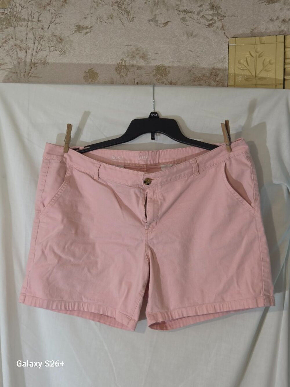 Women’s Pink Chino Shorts Size 18